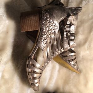 Matte metallic gold strappy sandals w/stacked heel